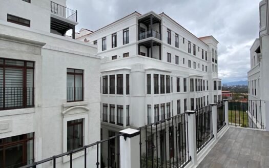 Venta de apartamento en zona 16,  Lirios De Cayalá