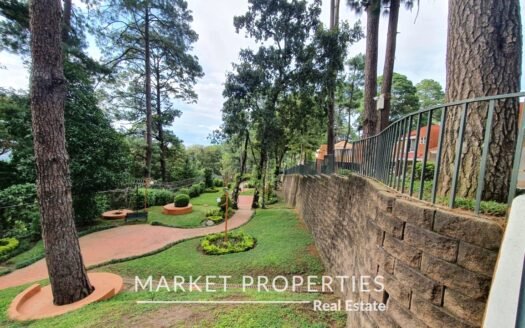Casa en venta zona 16 Jardines Del Rosario