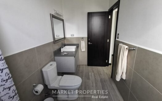 Apartamento en venta Lirios de Cayalá zona 16