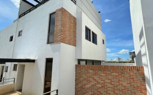 Casa en venta Vista Hermosa 1 zona 15 para estrenar