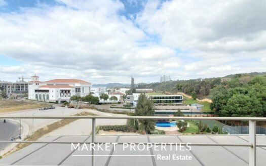 Apartamento en alquiler Shift Cayala zona 16 con amplia terraza